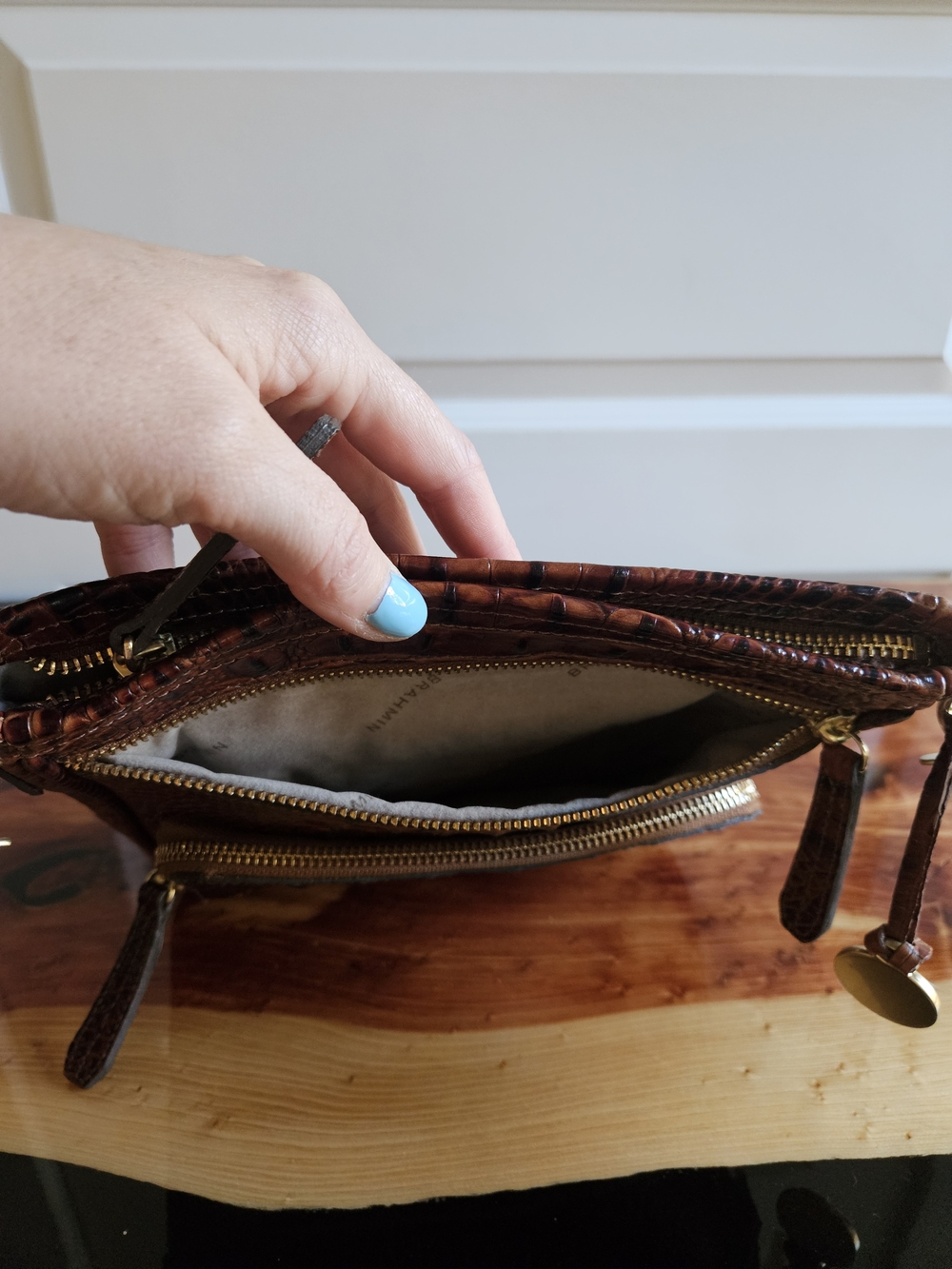 Brahmin Melbourne Brown Embossed Leather Crossbody Messenger Organizer Bag - Picture 5 of 9